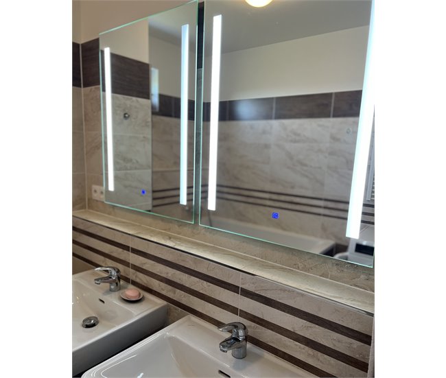 Beliani Espelho de Casa de Banho MARTINET 70x4 GR242213181